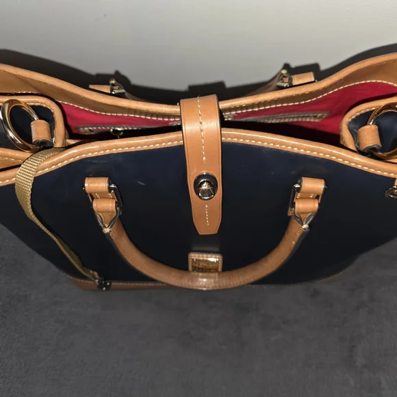 Dooney & Bourke Perry Satchel in elegant MIDNIGHT BLUE - Picture 5 of 9